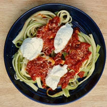 Load image into Gallery viewer, Eduardo’s Fettuccine Paglia & Fieno Pasta