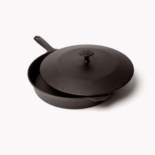 Load image into Gallery viewer, Field Company No.10 Cast Iron Skillet Lid