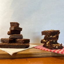 Load image into Gallery viewer, Bestest Brownie Dry Mix by Sundaes Best Hot Fudge Sauce