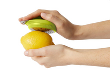 Load image into Gallery viewer, Chef'n Palmzester Citrus Zester