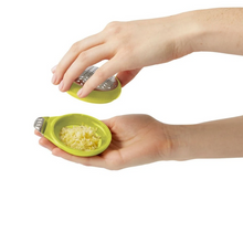Load image into Gallery viewer, Chef'n Palmzester Citrus Zester