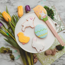 Load image into Gallery viewer, Spring Fling Cookie Cutter & Spatula Set Cast Iron Company