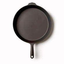 Load image into Gallery viewer, Field No. 12 Skillet – 13 3/8 inches

