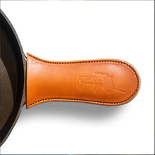 Load image into Gallery viewer, Lancaster Leather Cast Iron Skillet Handle Cover
