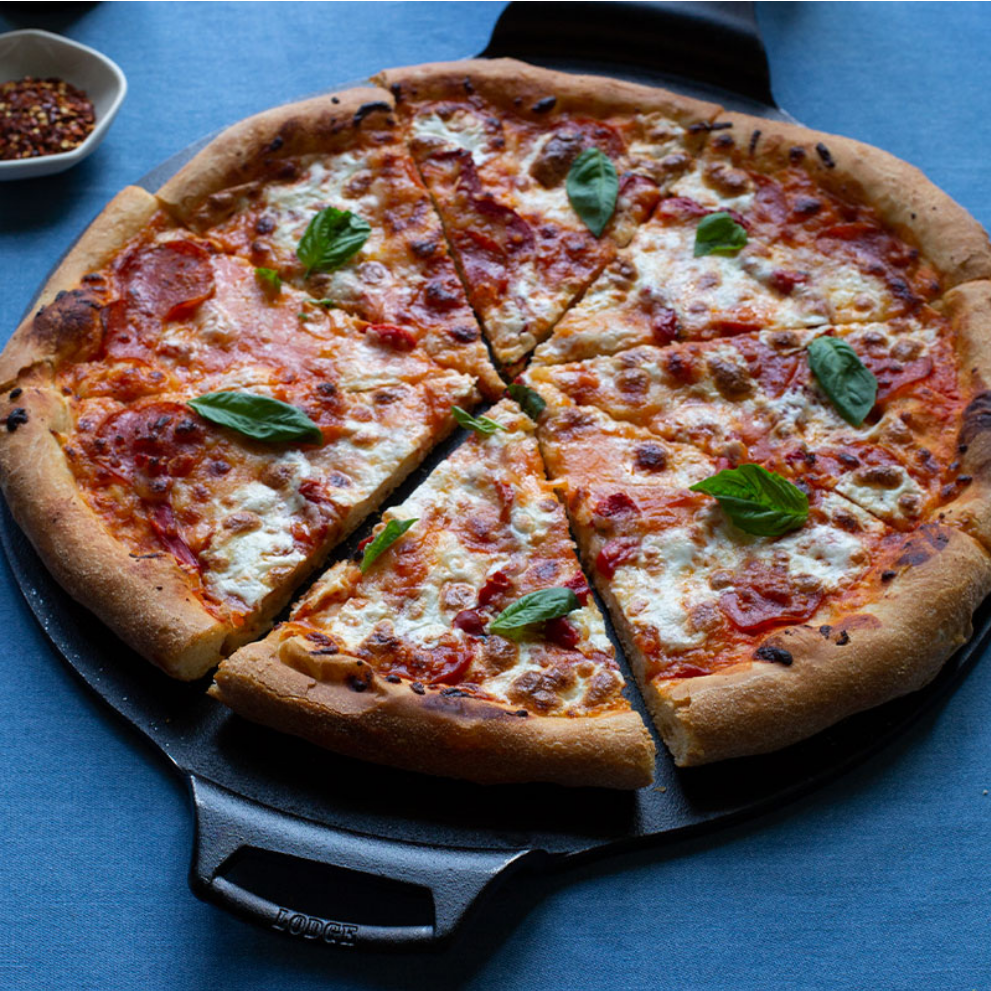 Lodge 15 inch Cast Iron Pizza Pan