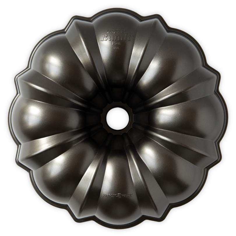 Cast iron sales bundt cake pan